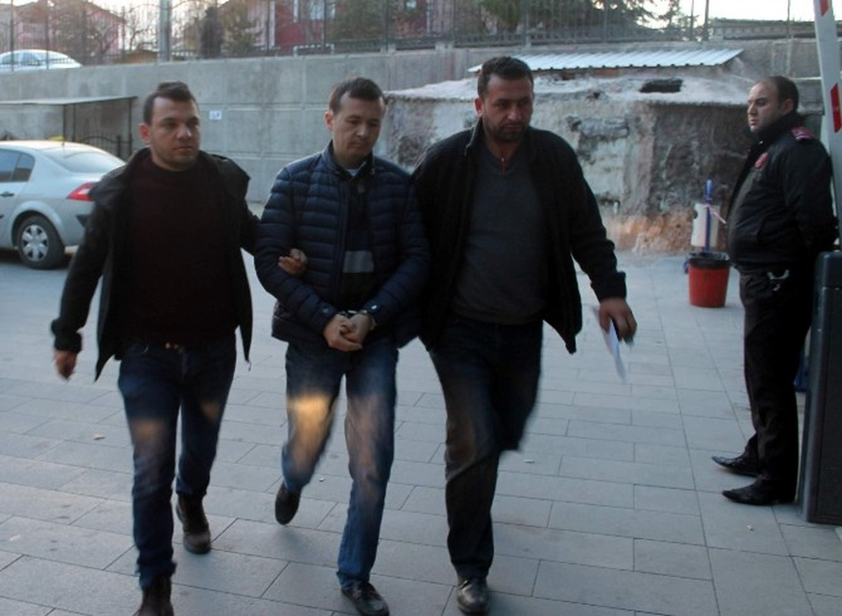 Konya\'da Kamu Çalışanlarına Fetö Operasyonu: 23 Gözaltı