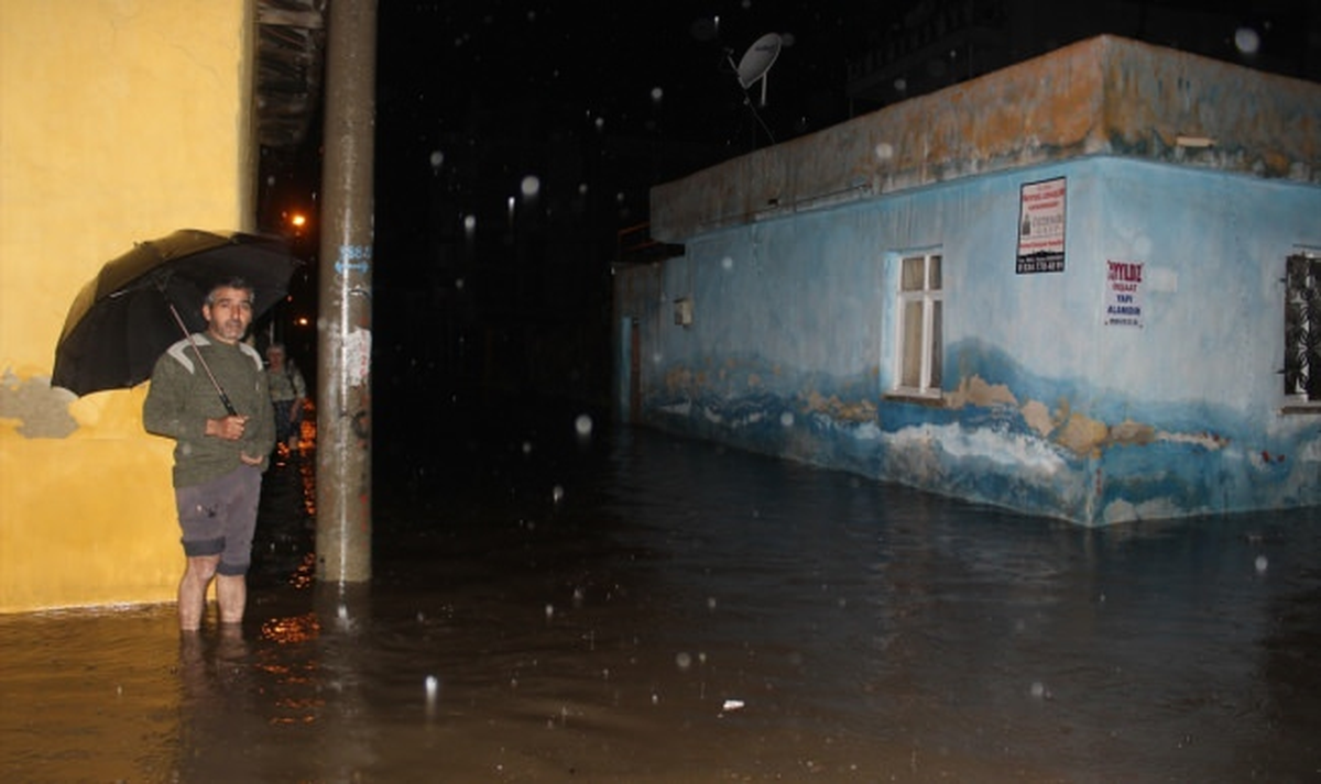 Manisa\'da Sağanak