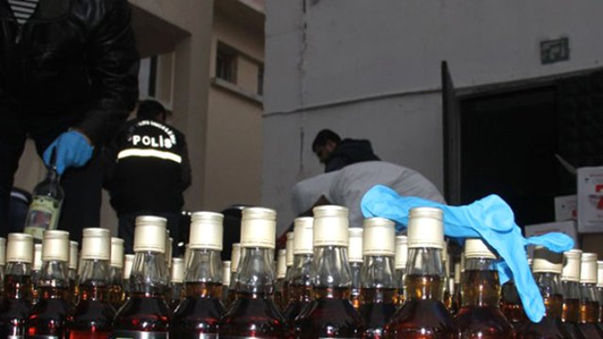 Mersin ve Adana\'da Sahte İçki Operasyonları