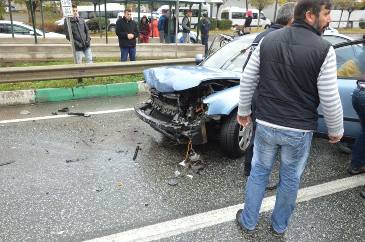 Orhangazi\'de Trafik Kazası: 1 Yaralı