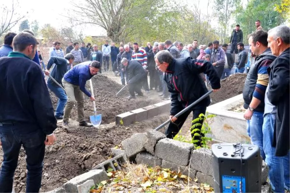 Polis Memuru, Kardeşi ve Yengesini Öldürdü (3)