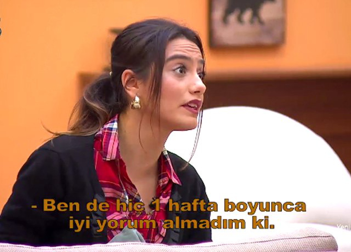 Serenay ve Berna Yine Yüzleşti: \'Sen Beni Yalnız Bıraktın!\'