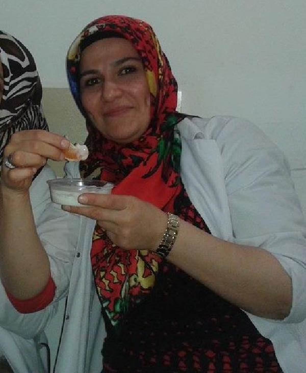 Servis Otobüsünün Altında Kalan Kadın Hayatını Kaybetti