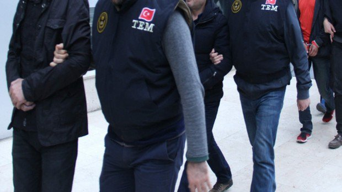 Siirt\'teki Terör Operasyonunda 5 Kişi Gözaltına Alındı