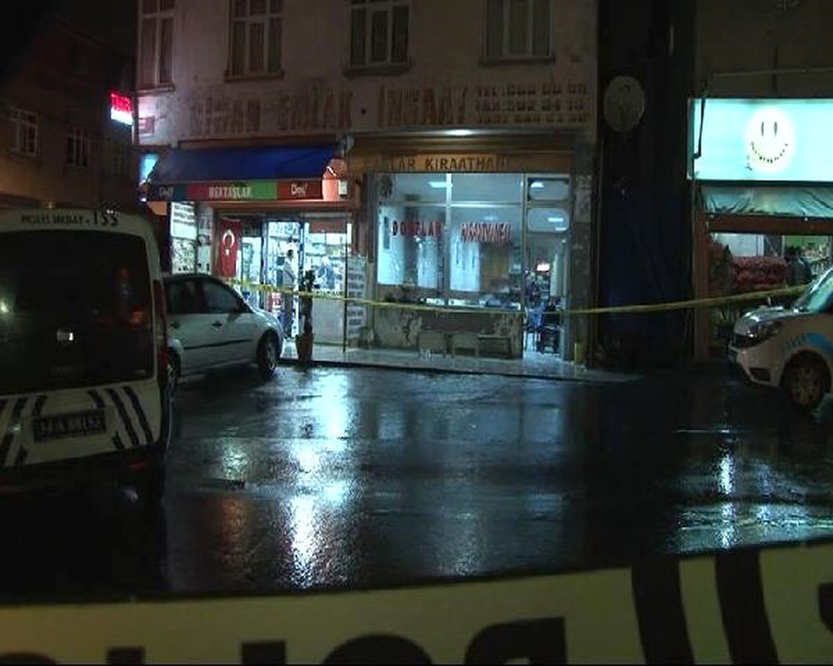 Sultanbeyli'de Kahvehaneye Silahlı Saldırı: 4 Yaralı