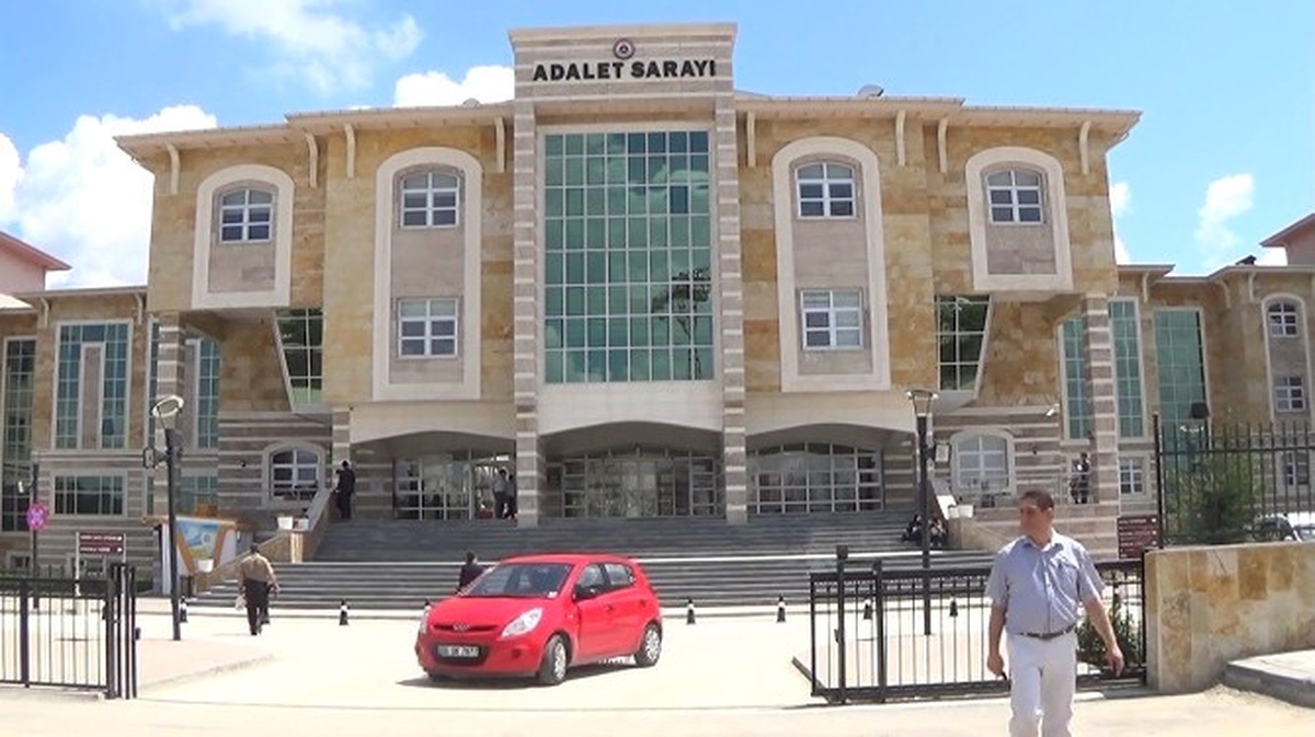 Uşak\'ta 7 Fetö/pdy Şüphelisi Adliyeye Sevk Edildi