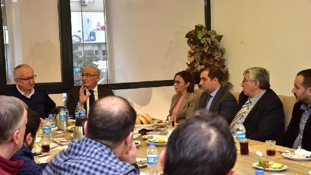 Yılmaz Çiftlik Caddesi Esnafıyla Buluştu
