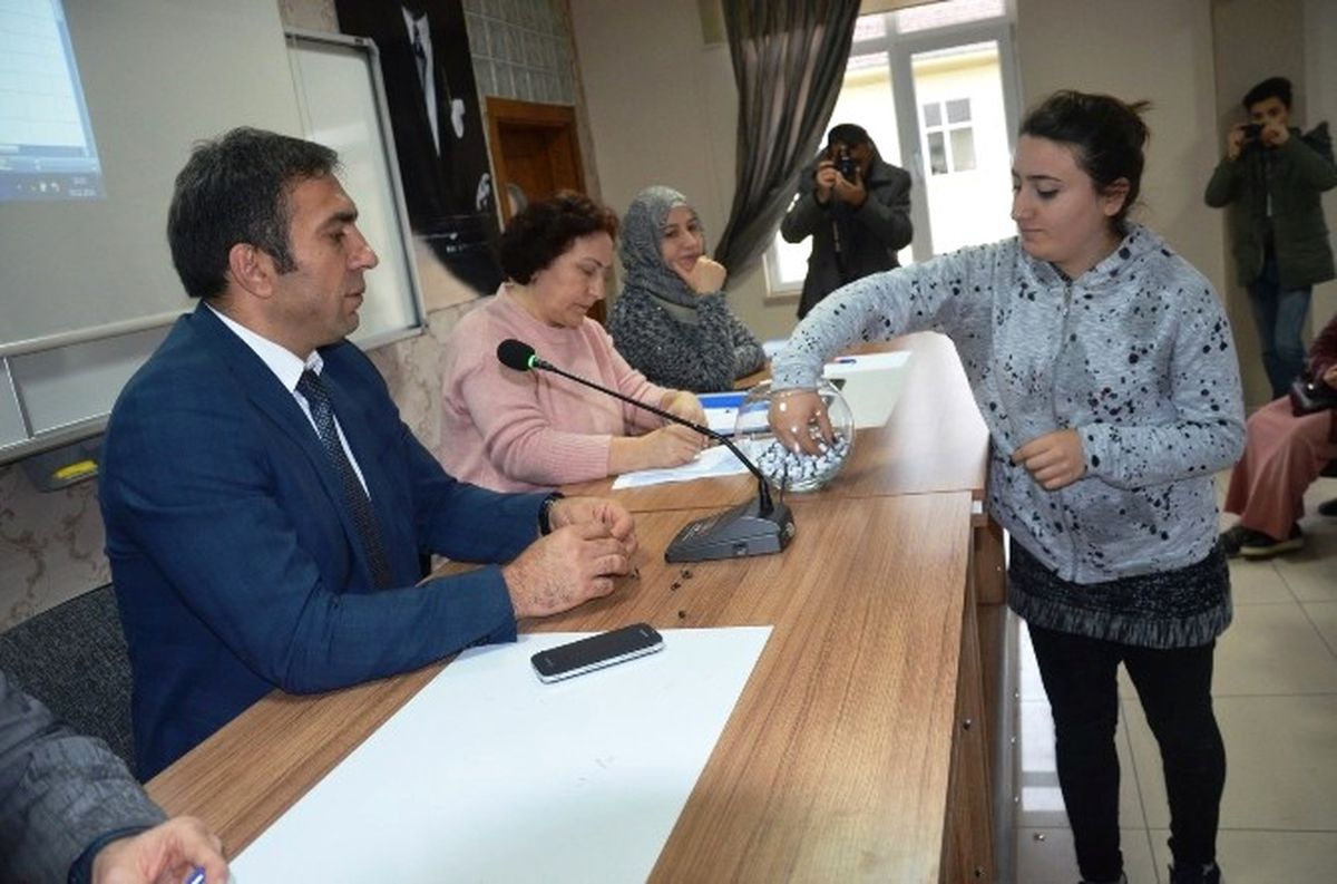 170 Kişi Başvurdu, 16 Kişi Alındı