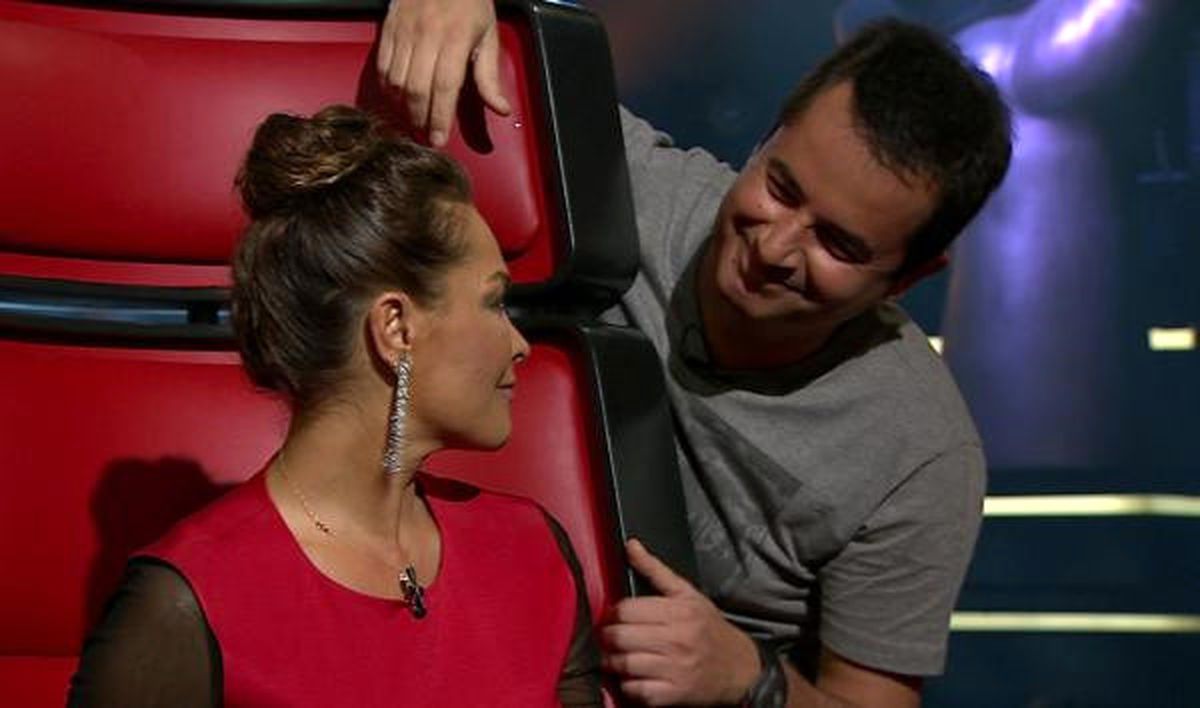 Acun'la Yolları Ayıran Hülya Avşar, Star TV ile Anlaştı