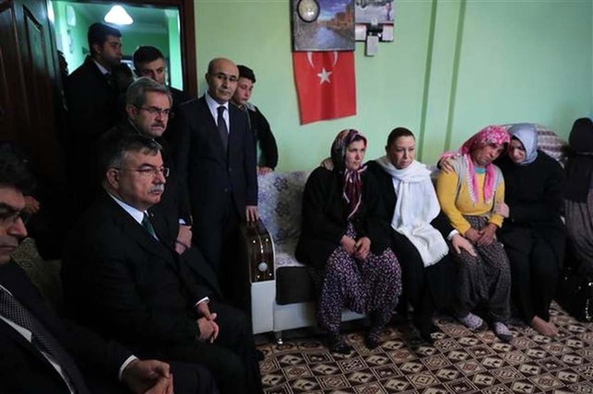 Adana\'da Özel Öğrenci Yurdundaki Yangın