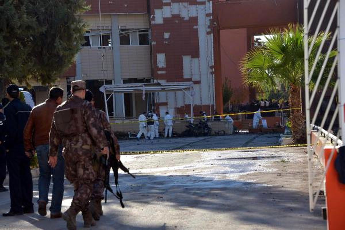 Bombacı Kadın Terörist, Adana Valiliği'ne 112 Acil Üniformasıyla Gelmiş