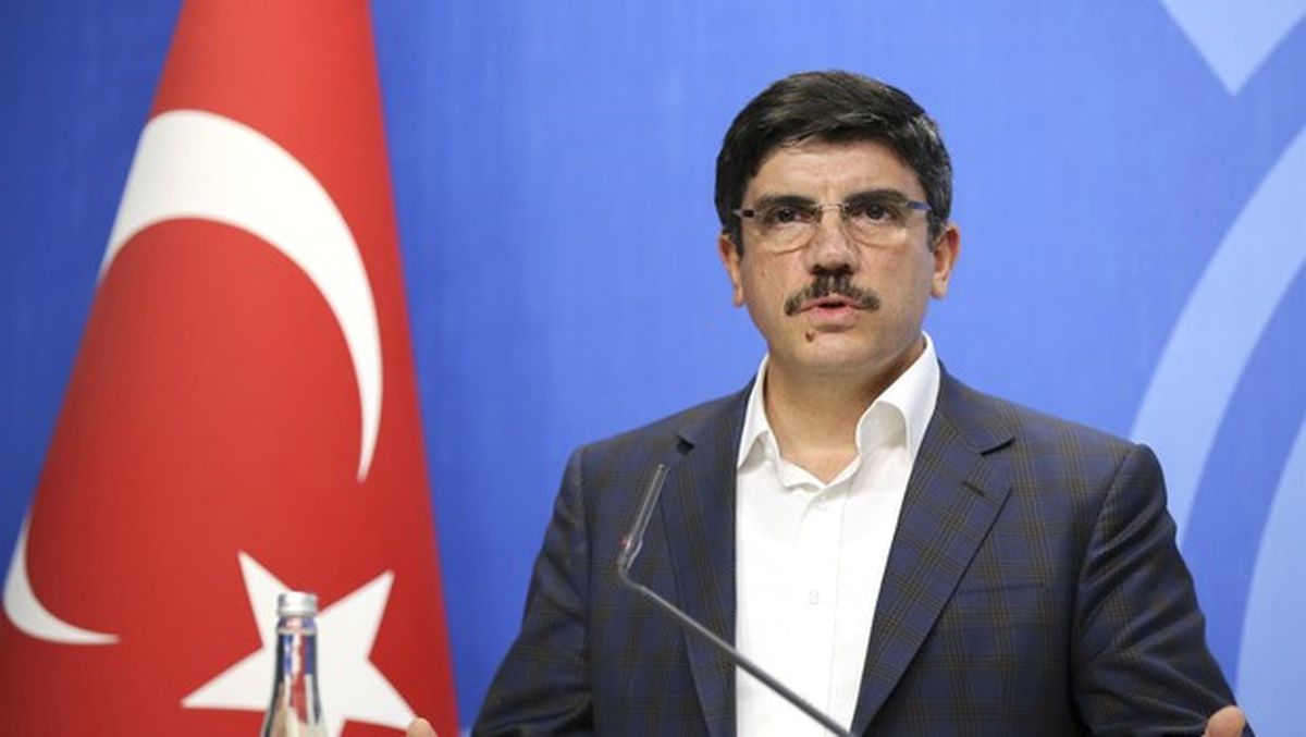 AK Parti Sözcüsü Açıkladı: Başbakan ve MHP Lideri, Yeni Anayasa İçin Yarın Görüşecek