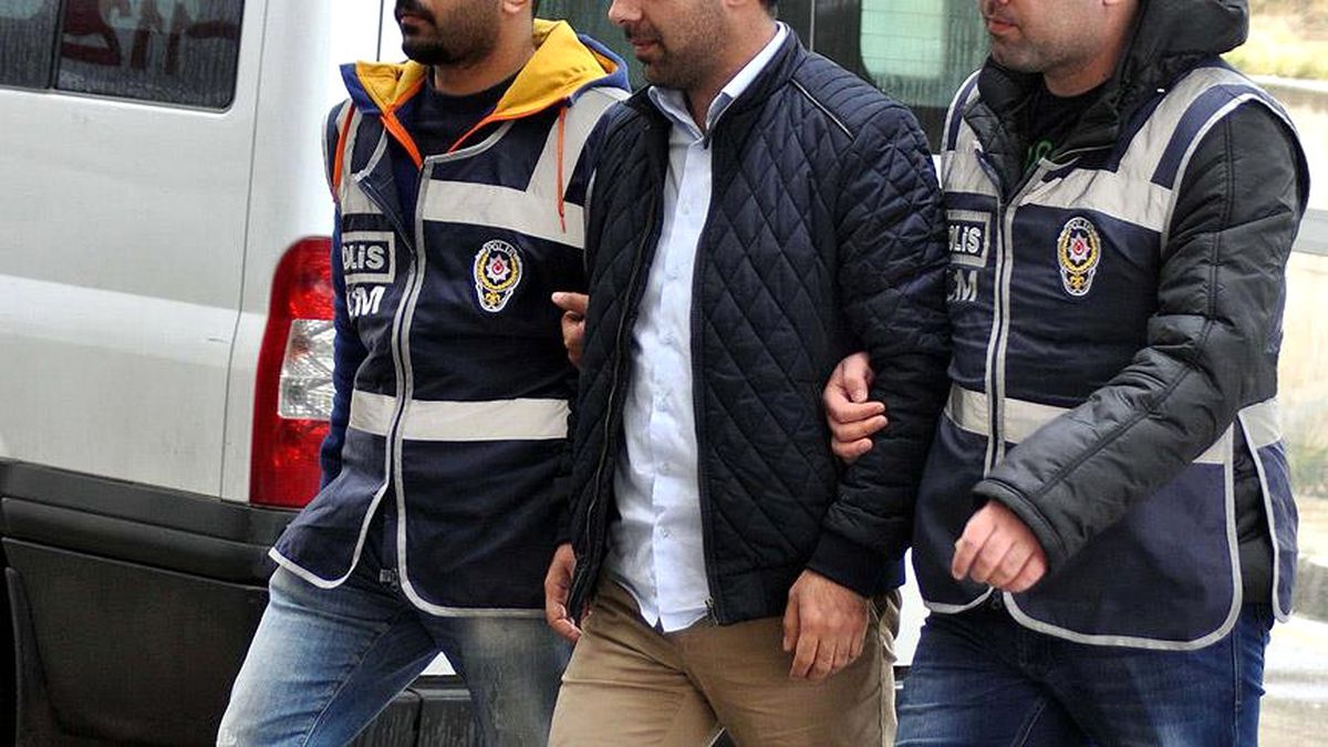 Antalya\'da Fetö/pdy Operasyonu