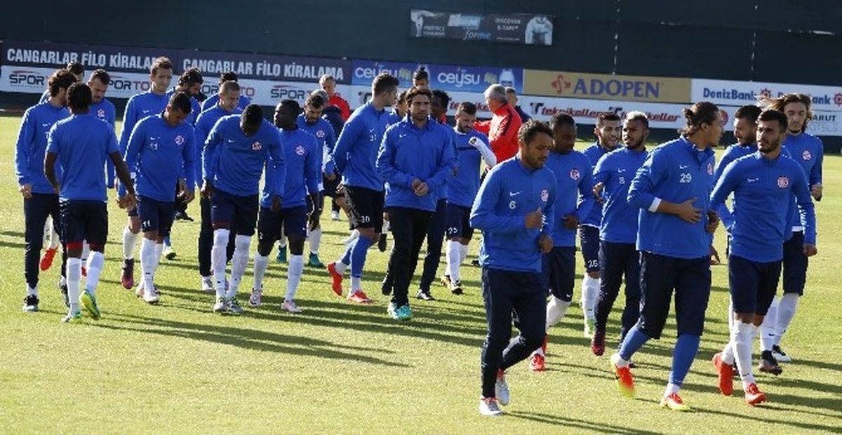 Antalyaspor, Medipol Başakşehir\'e Eksiksiz Hazırlanıyor