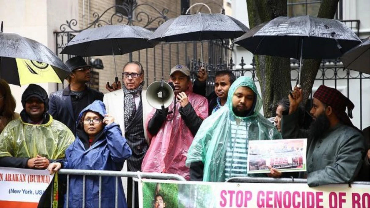Arakanlı Müslümanlara Yönelik Şiddet ABD\'de Protesto Edildi