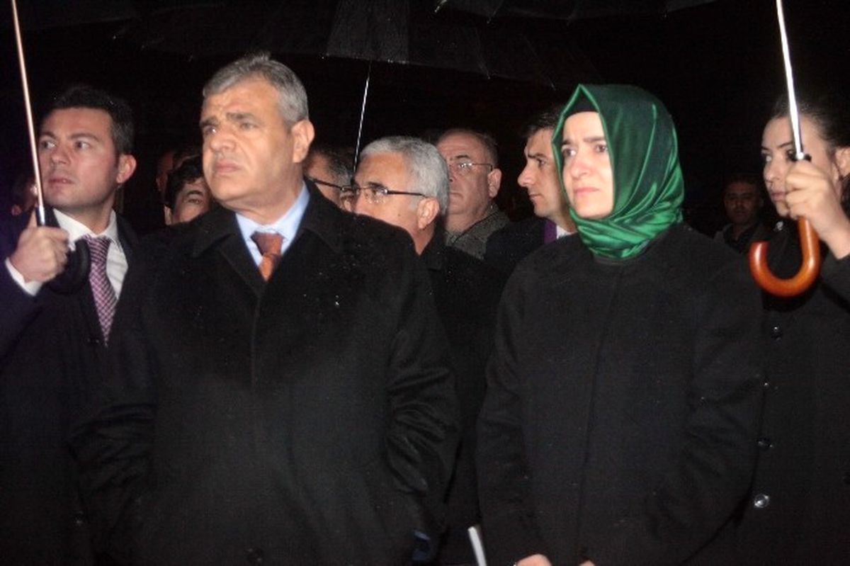 Bakan Sayan: "Yangında İhmaller Araştırılacak, En Ufak Bir İhmali Olan Cezalandırılacak"