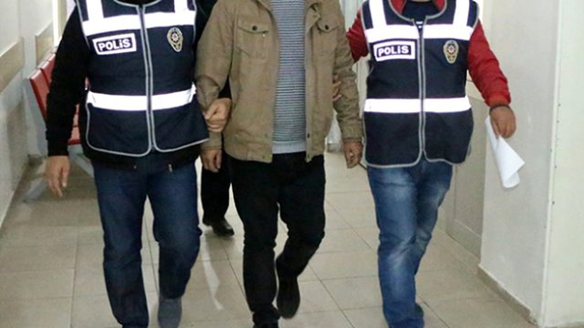 Bartın\'da Fetö\'den 15 Akademisyene Gözaltı