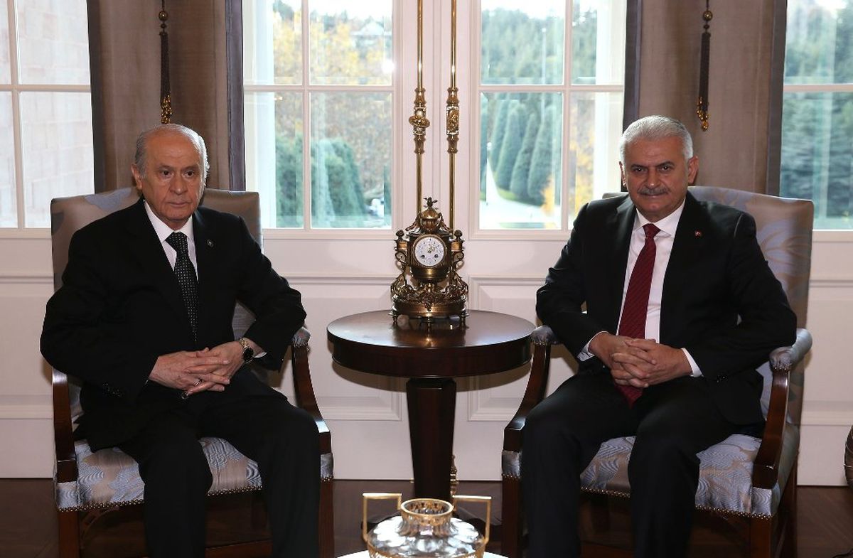 Başbakan Binali Yıldırım, Saat 14.00\'te Çankaya Köşkü\'nde MHP Genel Başkanı Devlet Bahçeli ile Bir...
