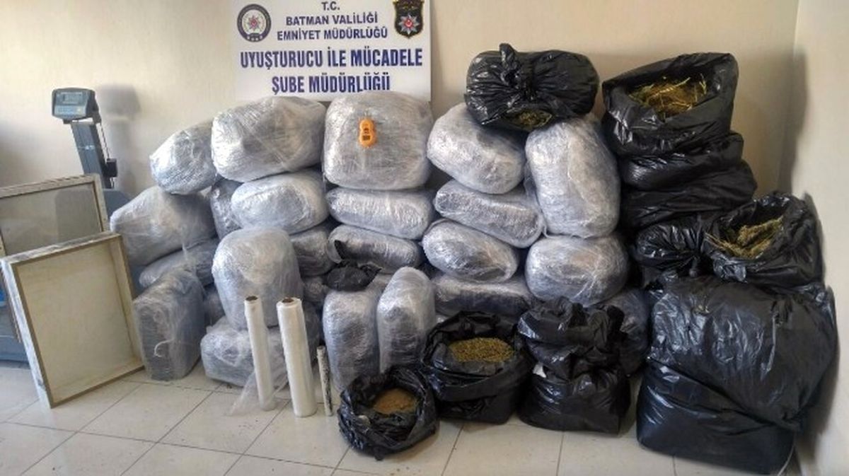 Batman\'da 228 Kilogram Esrar Ele Geçirildi