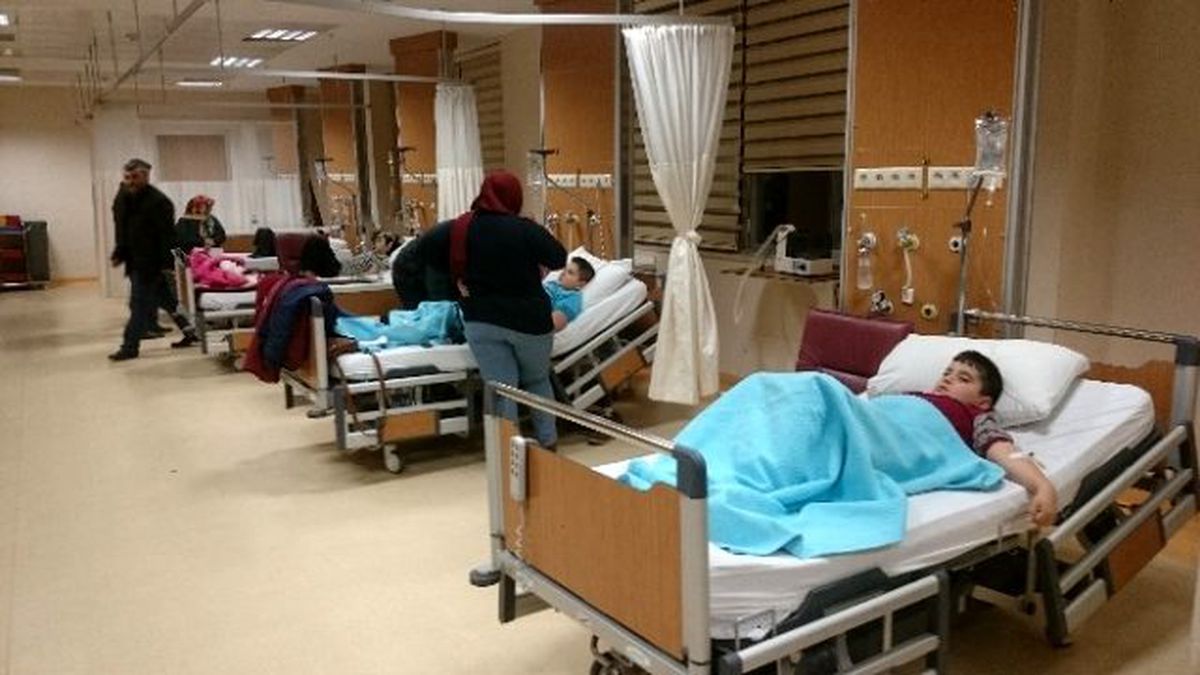 Bursa\'da 5 Öğrenci Tosttan Zehirlendi