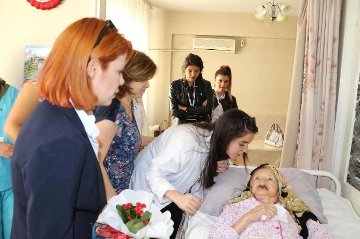 Hem Hastalar Hem de Yakınları Hizmetten Memnun