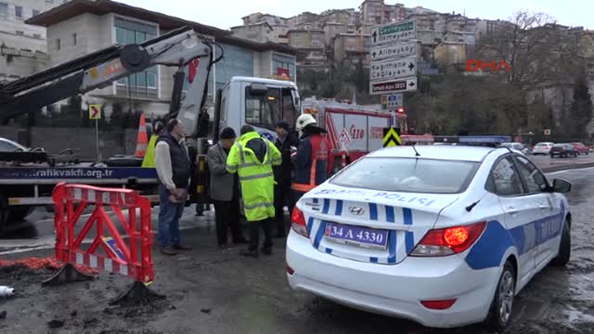 İSKİ Çukuruna Düştü; Doğalgaz Ana Borusuna Çarptı