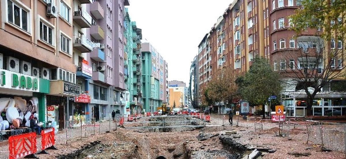 İzmit Belediyesin\'den Esnafa Yardım Eli