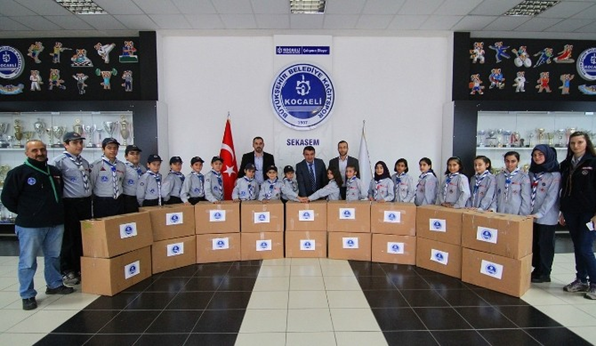 Kağıtspor Yardım Elini Türkmenlere Uzattı