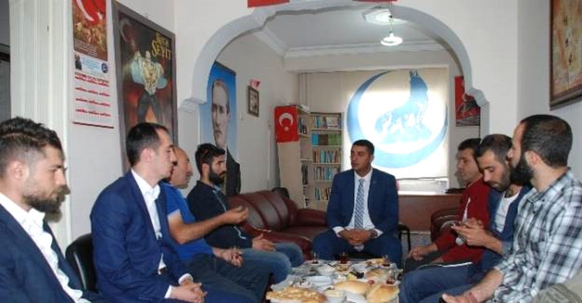 Kars Ülkü Ocakları\'ndan Türkmenlere Yardım Kampanyası