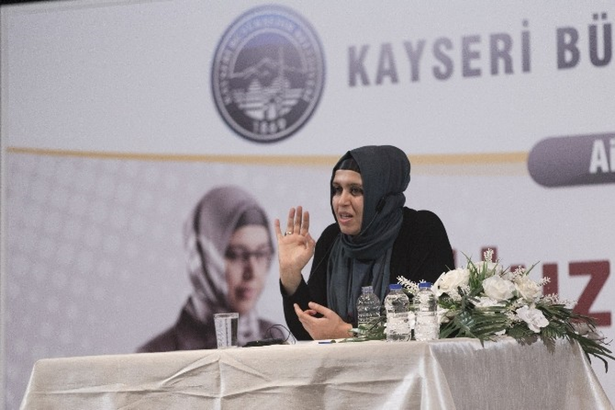 Kaymek\'ten \'Huzur\' Konferansı