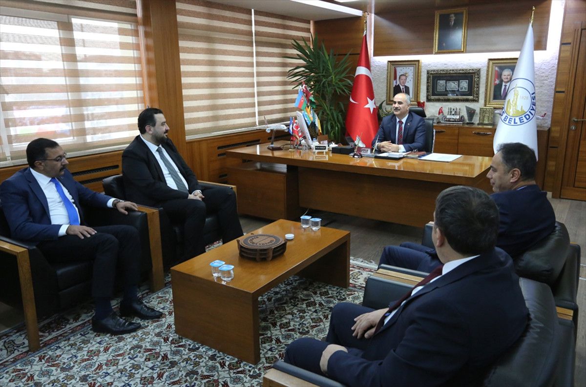 Kent Konseyi Üyeleri, Başkan Aydın\'ı Ziyaret Etti