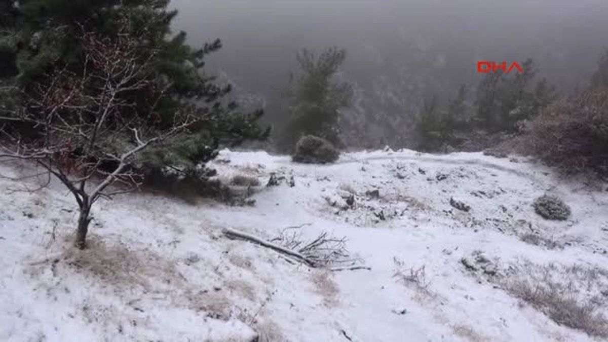 Manisa Spil Dağı Beyaza Büründü