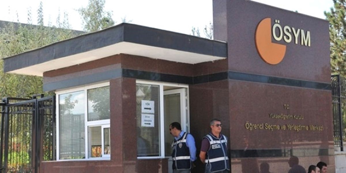 Polis, ÖSYM'nin Kozmik Odasına Girdi