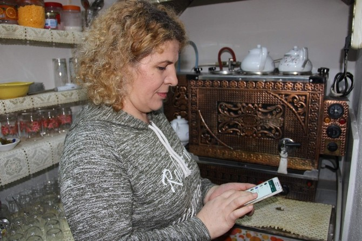 Kadın İşletmeci 'Whatsapp Çay İsteme Hattı' Kurdu