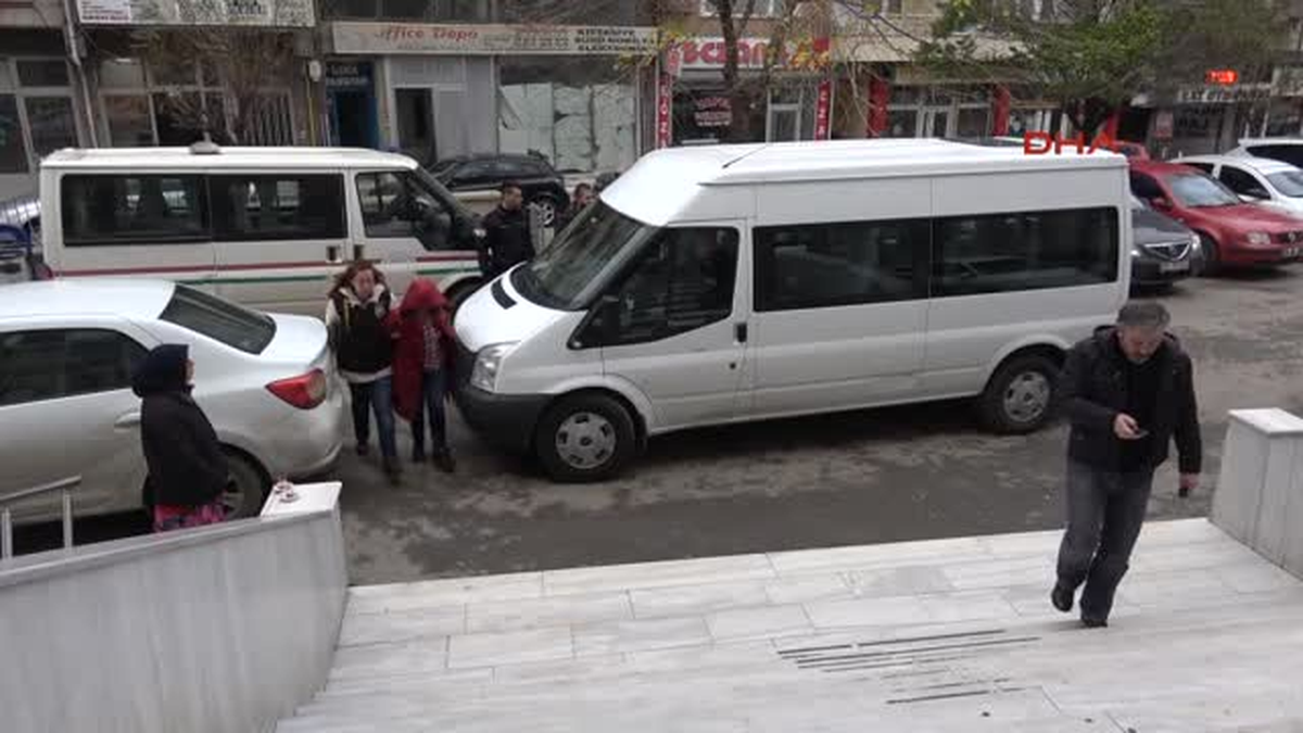 Park Halindeki Tır\'ları Çalan 5 Kişi Yakalandı