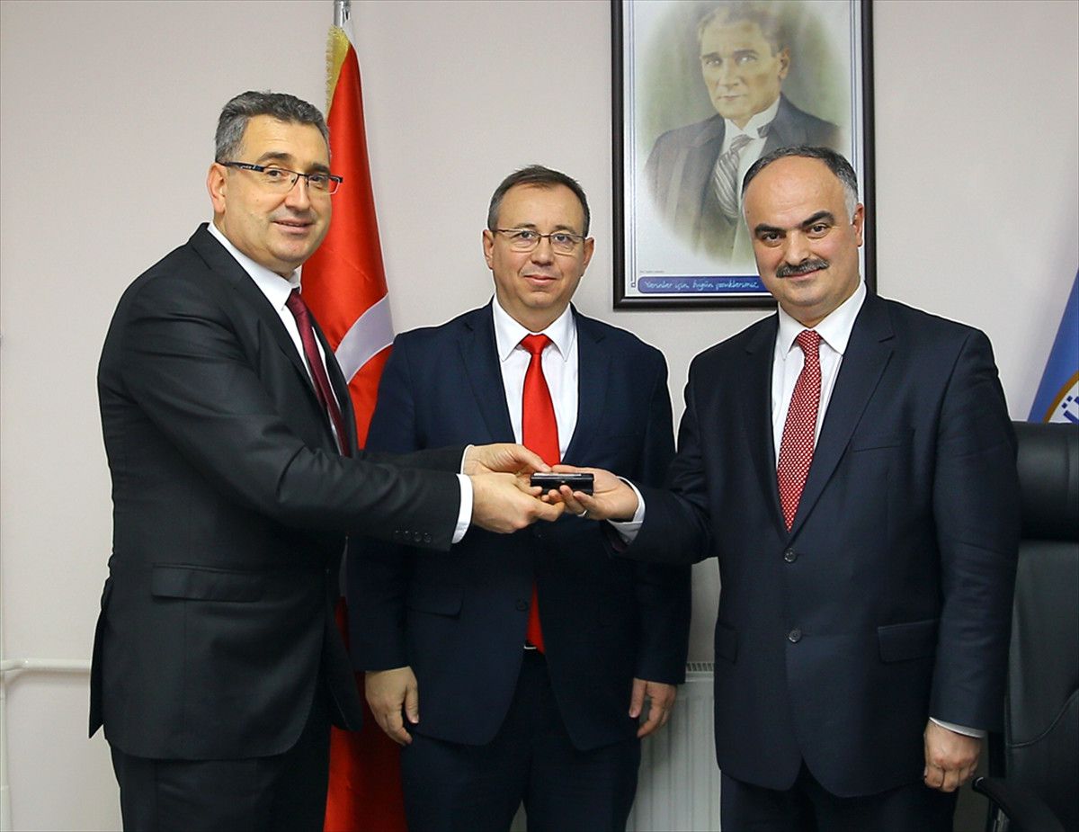 Tü\'de Dekanlıklara Atama