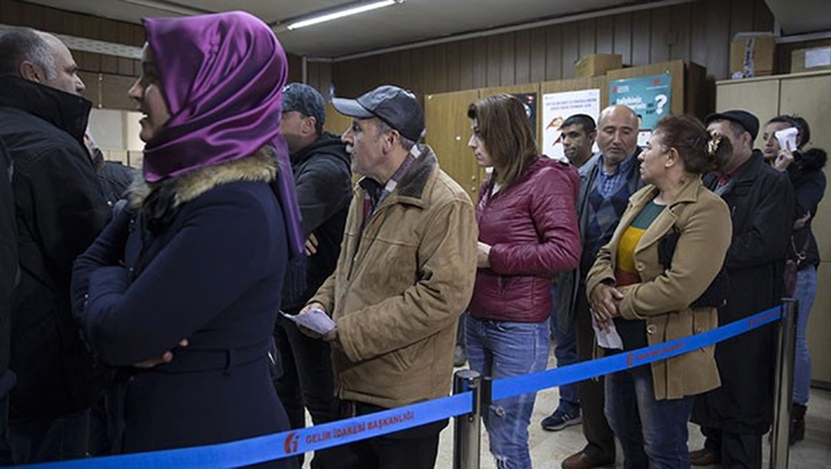 Vergi Daireleri ve Bankalarda Yapılandırma Mesaisi