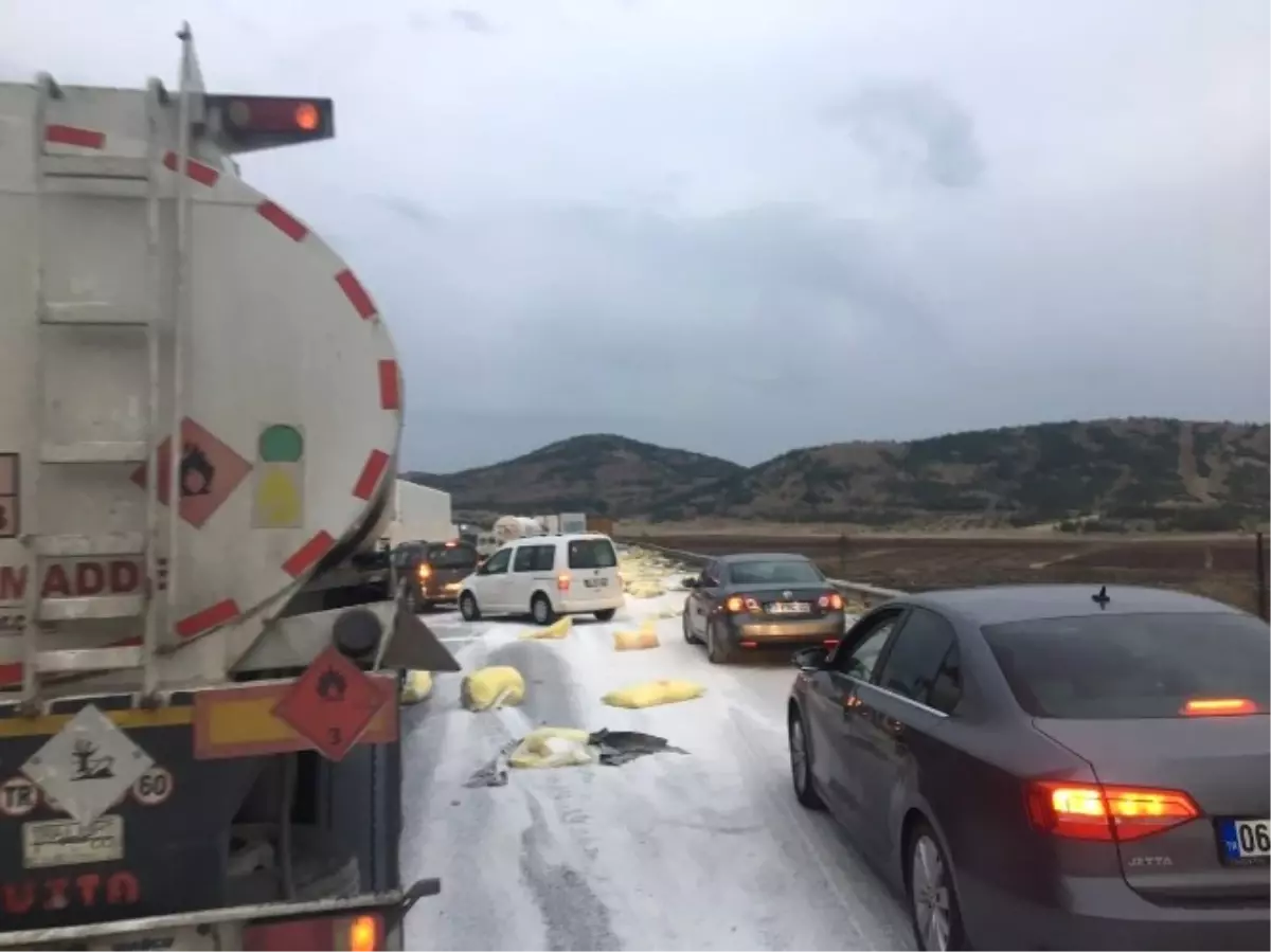 Yağmur Kazaları da Beraberinde Getirdi