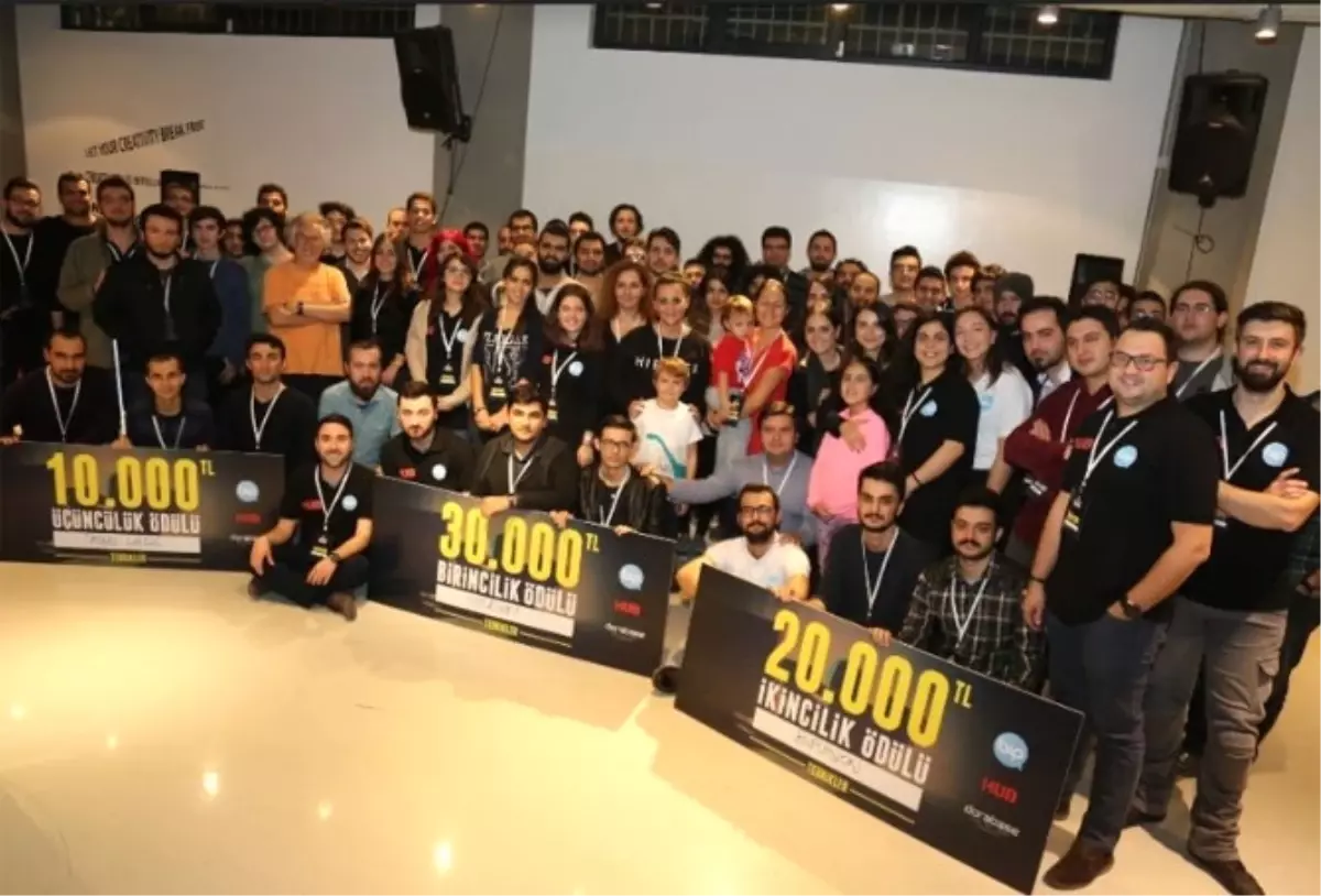 Yeni Nesil Fikirler Bip Hackathon\'da Yarıştı