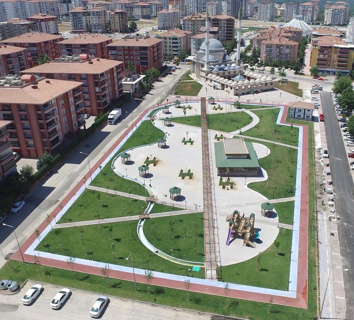Yeşilyurt, Modern Parklarıyla Geleceğe Hazırlanıyor