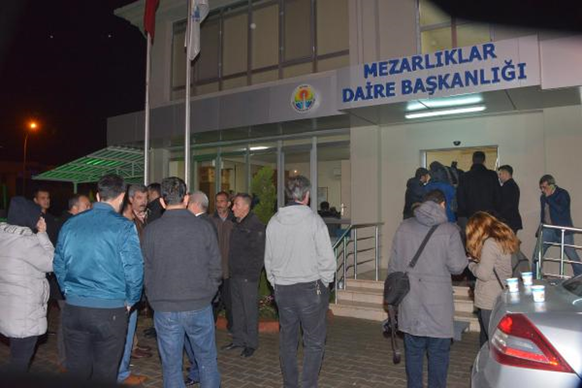 Yurt Yangınında Ölen Kızların Cesetleri Birbirine Sarılı Bulundu (11)