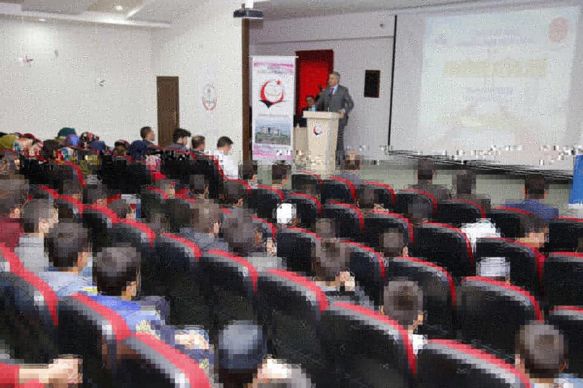 Başkan Yanılmaz, Öğrencilerle Buluştu