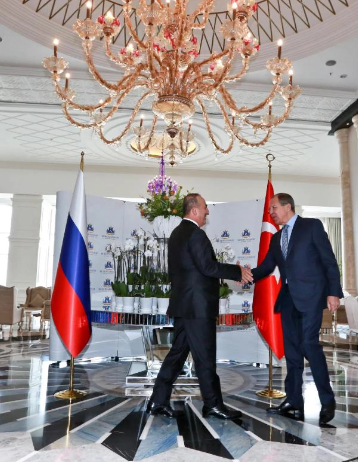 Dışişleri Bakanı Çavuşoğlu, Rus Bakan Lavrov ile Görüştü