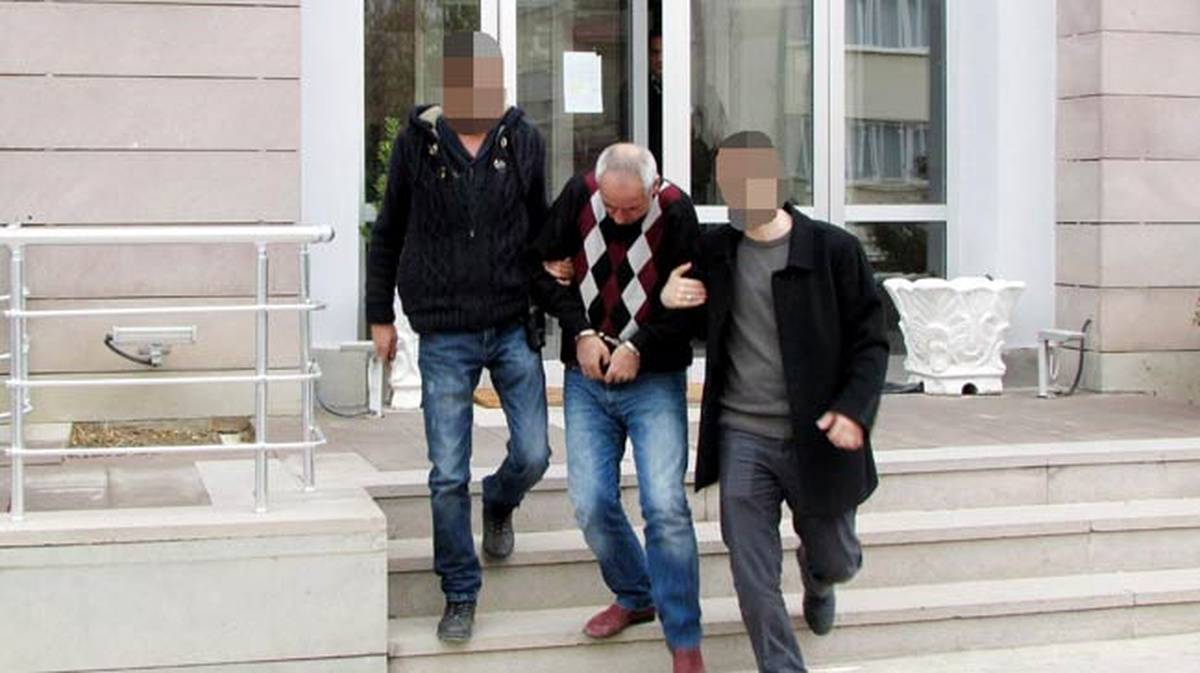 Dolandırıcıları Polisle Tuzak Kurup Yakalattı