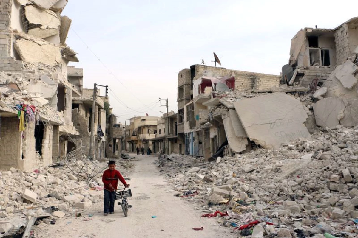 Estp\'den "Halep Ölüyor" Çağrısı