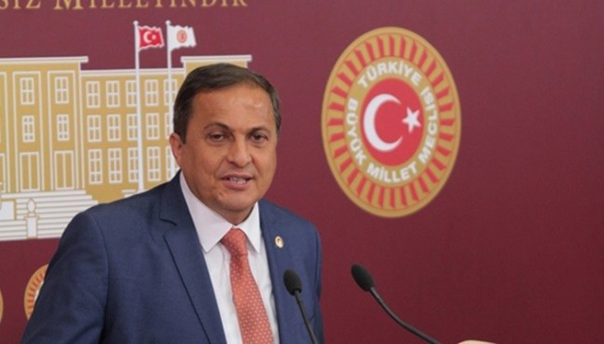 Evdeki Halıyı Satma Noktasına Geldiler\'