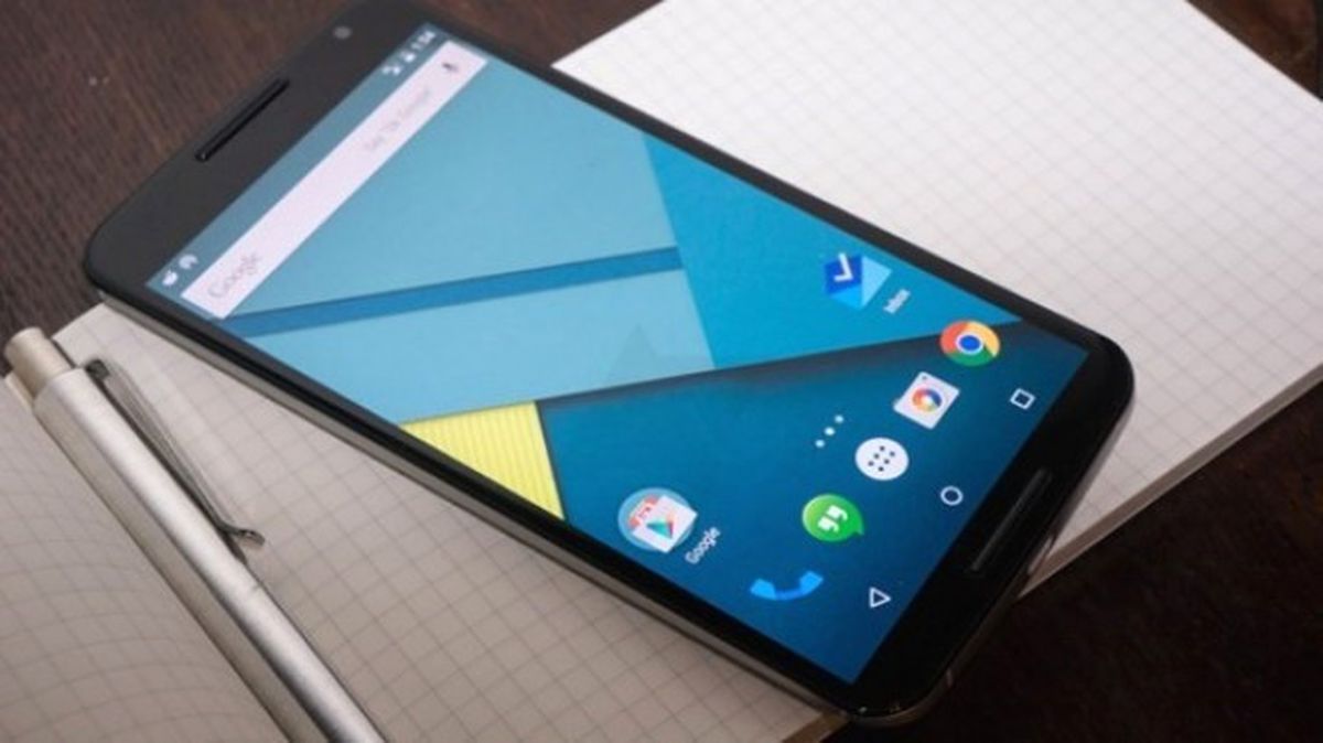 Google\'ın Akıllı Telefonu İphone\'u Solladı