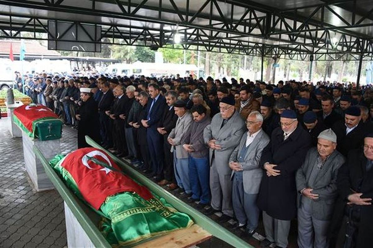 Yurt Yangını Faciasında Kızı da Ölen Yurt Müdürü, Cenazeye Özel İzinle Geldi