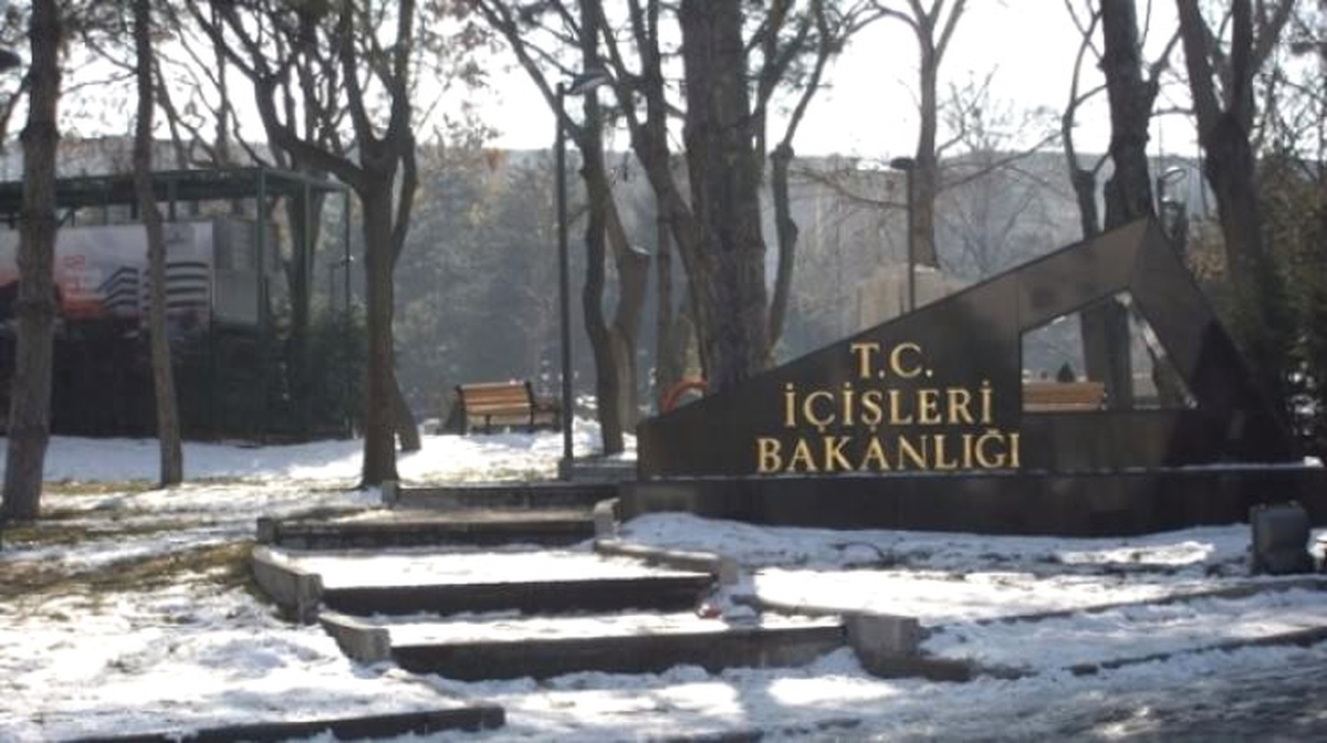 İçişleri Bakanlığınca Hazırlanan Kararnameyle 616 Mülki İdare Amirinin Görev Yeri Değiştirildi.