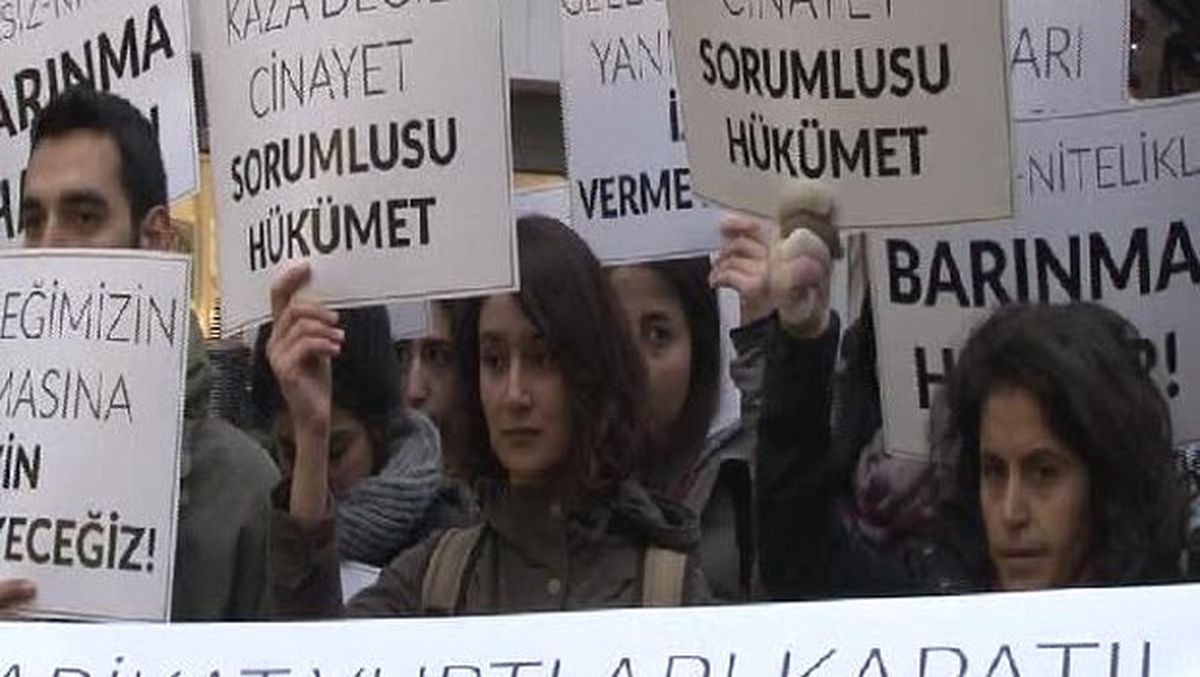 İstanbul\'da Adana\'daki Yurt Faciası İçin Eylemler